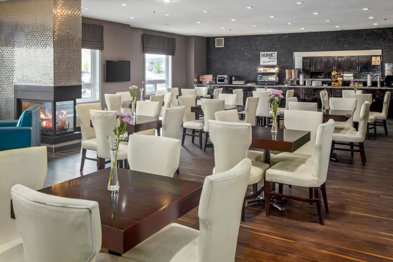 Home Inn & Suites Regina Airport Extérieur photo
