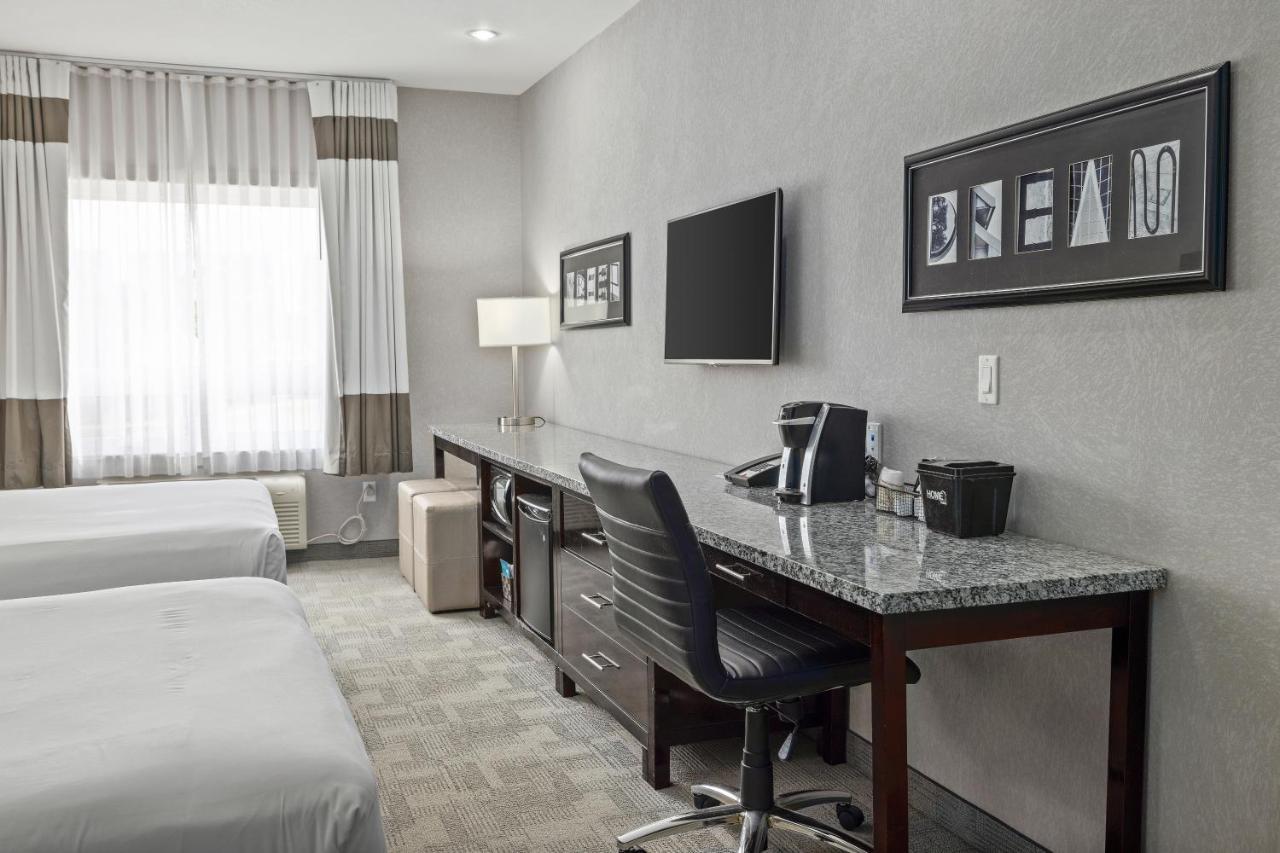 Home Inn & Suites Regina Airport Extérieur photo